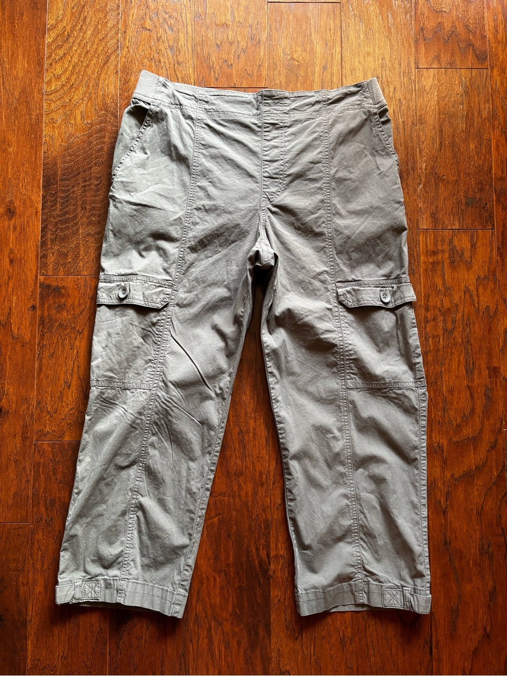 Soft Surroundings Olive Green Cropped Cargo Pants | Size M | Cotton Utility - Picture 2 of 11